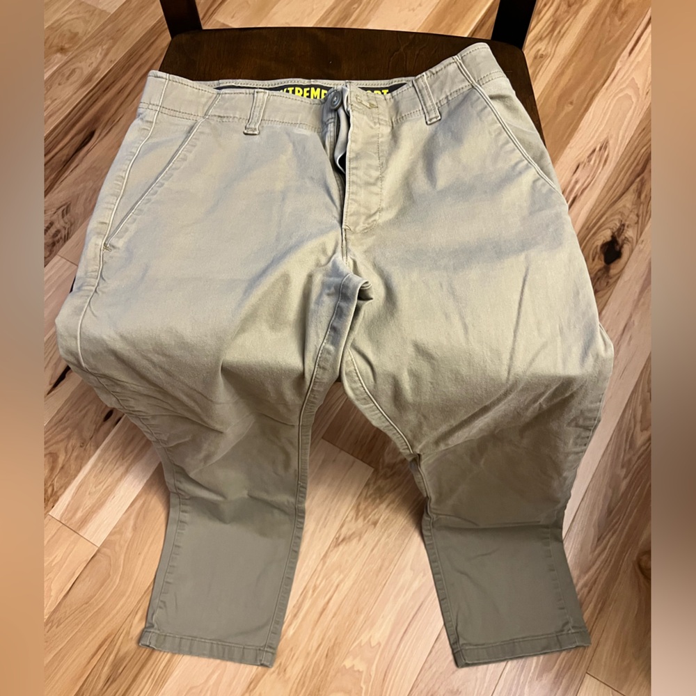 Lee Extreme Comfort Straight Fit Men's Khaki Chinos